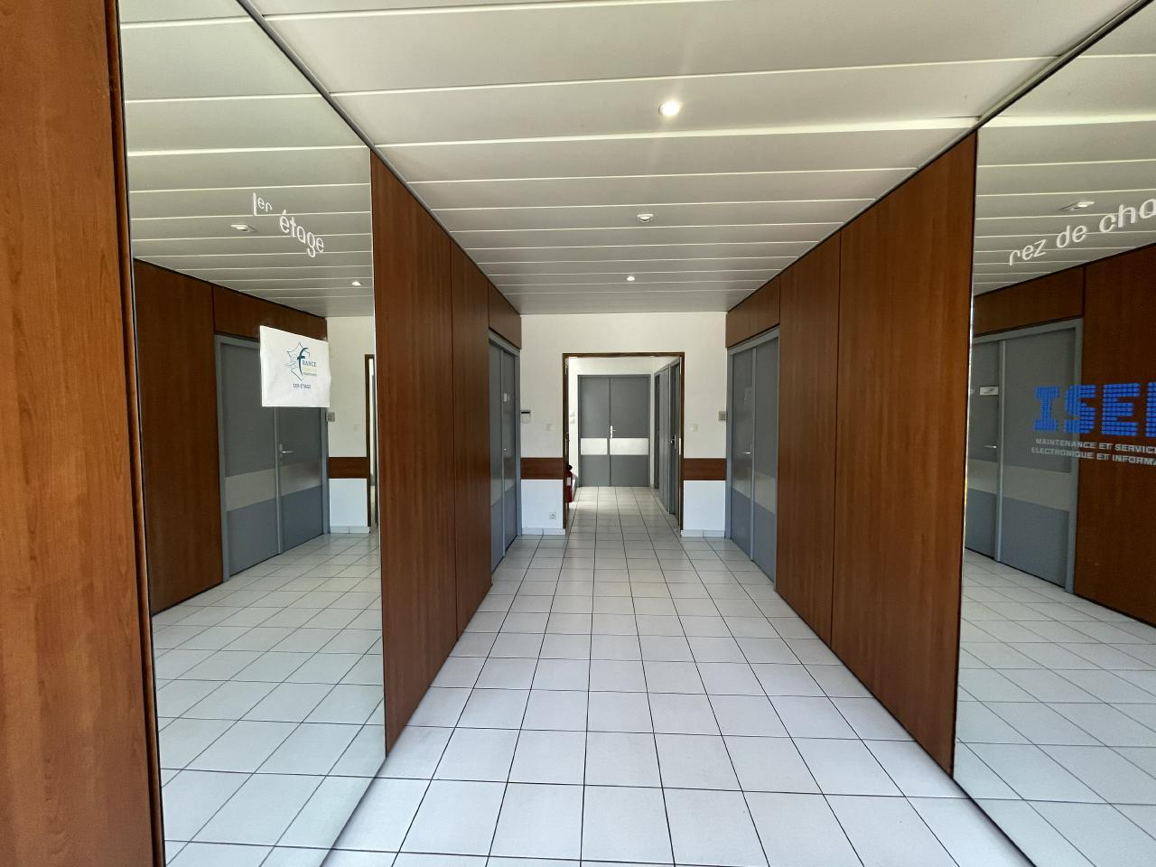 Bureau Gradignan 315m² Location bureau Gradignan Gironde OLBUR2425636 3